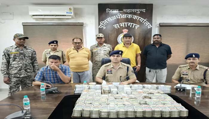खैर लकड़ी तस्करी का बड़ा खुलासा, 70 टन लकड़ी और 1.70 करोड़ कैश जब्त, कारोबारी गिरफ्तार खैर लकड़ी तस्करी का बड़ा खुलासा